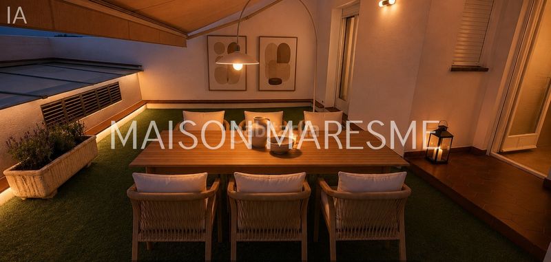 Foto 9fa2f770-29f5-4055-9faa-dae1b4113b84. Casa adossada amb xemeneia calefacció aparcament a Canet de Mar