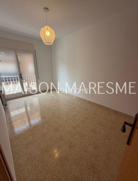 Foto fe7e4a45-a77e-4f21-a5b3-0375feee60ec. Casa adossada amb xemeneia calefacció aparcament a Canet de Mar