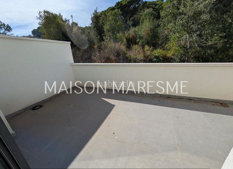 Foto 8e7f636d-d557-41f0-b3be-3b9bd1f20e95. Affitto casa a schiera con riscaldamento parcheggio piscina in Canet de Mar