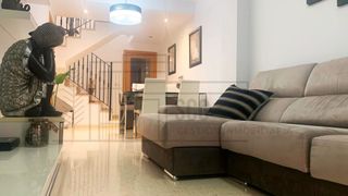 Àtic en Alginet. Ático con 3 habitaciones con ascensor, parking y aire acondicion