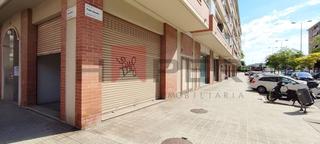 Local commercial  Joan oliver. Local a la venta con salida de humos