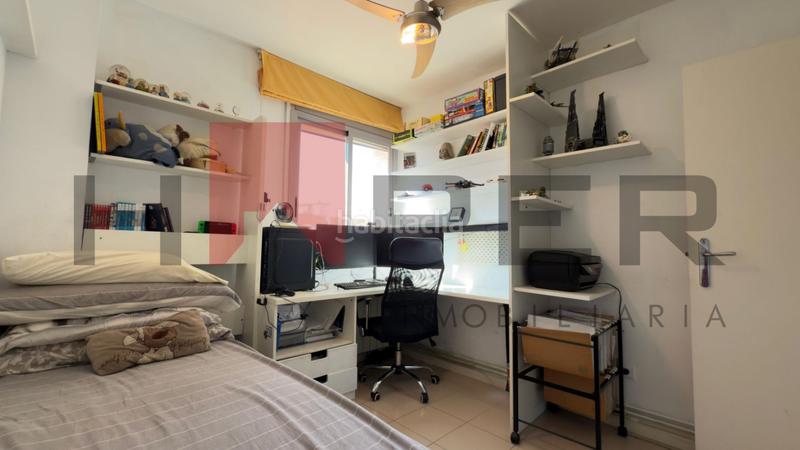 Foto 1cf50723-b717-4a3d-a38a-86ababe6a50f. Piso  en avda diagonal con parking en finca en Barcelona