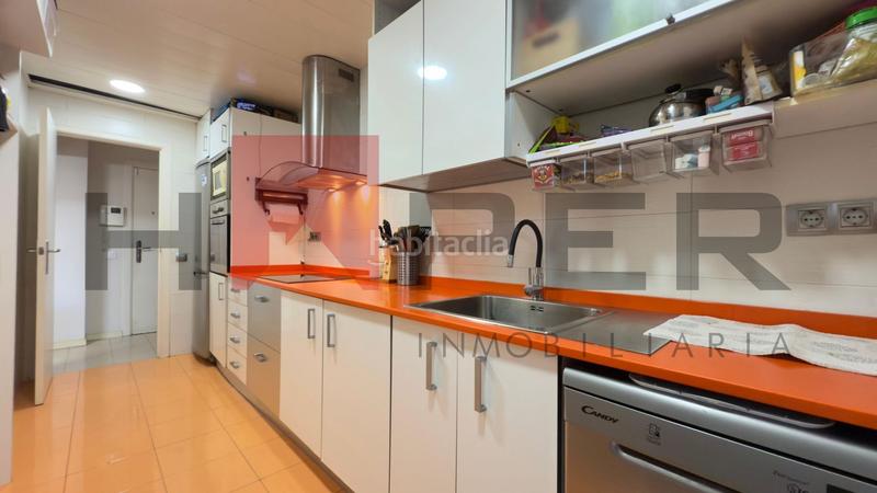 Foto 84324a51-b4b8-4f7e-b191-94943931980e. Piso  en avda diagonal con parking en finca en Barcelona