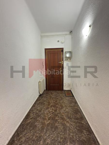 Foto 99d6291d-f638-41b2-a203-431e8fc34c1c. Piso  en venta, junto a plaza constitucion en Prat de Llobregat (El)