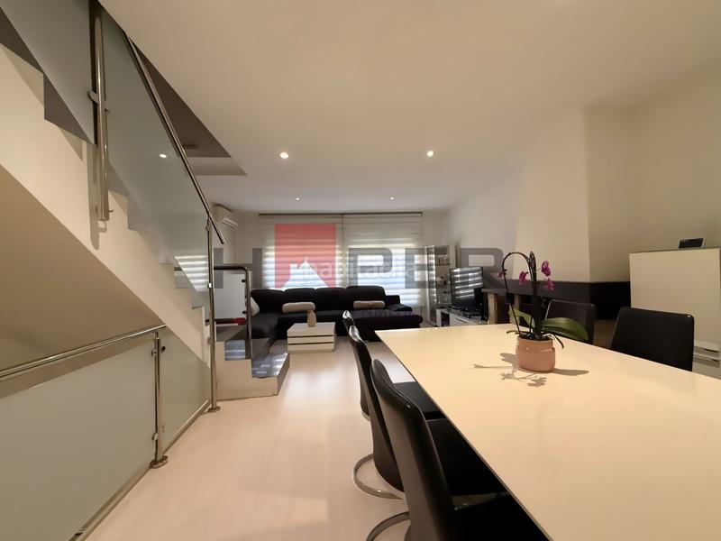 Foto 0f6d19c3-07b5-40a1-9865-3d659ffe73b4. Zweistöckige wohnung in Sagnier-Plaça de Catalunya Prat de Llobregat (El)