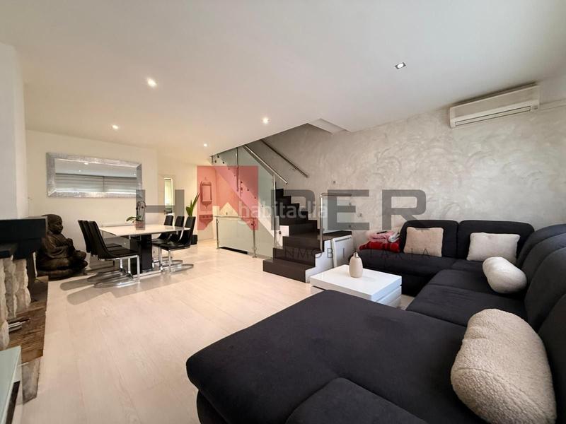 Foto 293b162b-e63e-4247-93c1-c8d2b1682349. Zweistöckige wohnung in Sagnier-Plaça de Catalunya Prat de Llobregat (El)