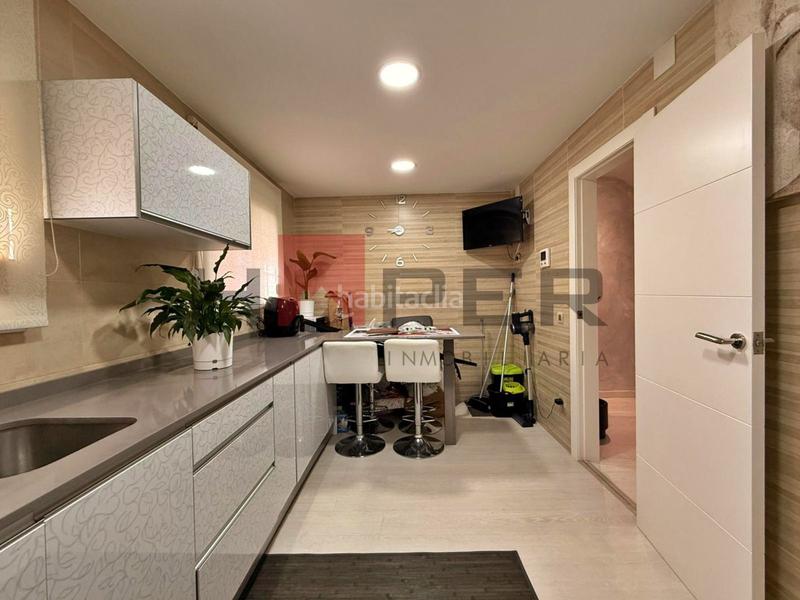 Foto ca55d30f-e07c-4d2e-94cb-b25e9f5af518. Zweistöckige wohnung in Sagnier-Plaça de Catalunya Prat de Llobregat (El)