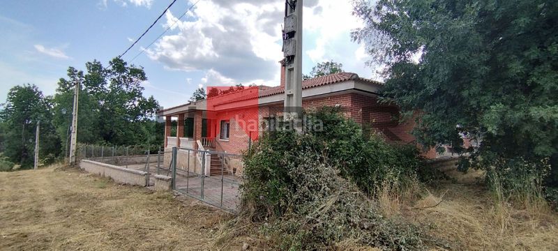 Foto 057bec81-f702-4d64-894b-b86c25f1e561. Chalet  independiente con parcela de 608 m en Navarredondilla