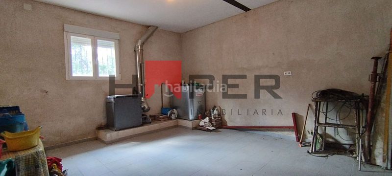 Foto 33f1e7d8-931c-4bd9-8e7f-4d9e5f8f3ee8. Chalet  independiente con parcela de 608 m en Navarredondilla