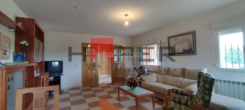 Foto 7083a801-89dc-4349-827c-4d340b99410f. Chalet  independiente con parcela de 608 m en Navarredondilla