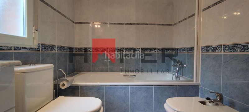 Foto bdb6e4e2-b74b-4e65-9aa7-3c542e077ecb. Chalet  independiente con parcela de 608 m en Navarredondilla