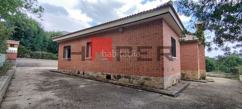 Foto bfb7d6a8-bbb2-42aa-a006-c2fa866f260c. Chalet  independiente con parcela de 608 m en Navarredondilla