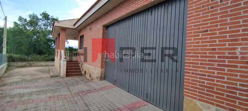 Foto c42e3893-9036-439e-b982-f1ccda264bba. Chalet  independiente con parcela de 608 m en Navarredondilla