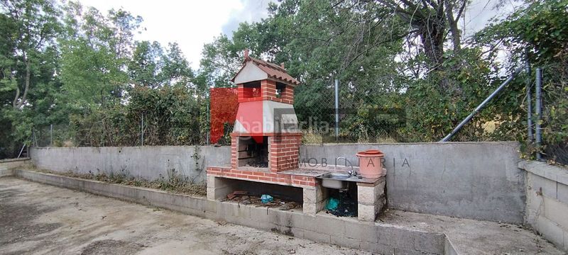 Foto cf5db5cf-f446-4306-b06d-f228d97d327b. Chalet  independiente con parcela de 608 m en Navarredondilla