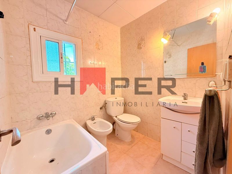 Foto f6e775ca-6ae6-44c7-a0ef-beb26750f0f9. Xalet amb aparcament a Subirats