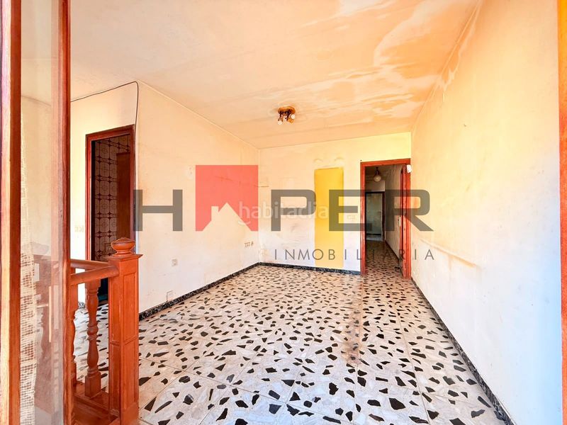 Foto 4bd91e65-7432-4e46-bb6e-ea9af042b6b3. Casa adossada amb aparcament a Canet de Mar