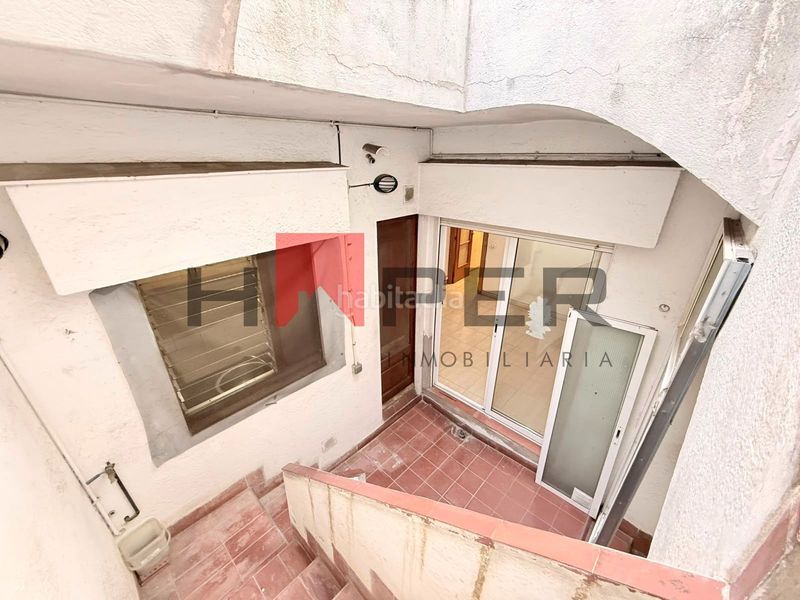 Foto 79477809-fd52-4e01-a1a9-ea705d2668d1. Casa adossada amb aparcament a Canet de Mar