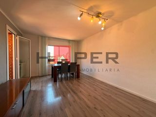 Flat in Sagnier-Plaça de Catalunya. Piso de 3 habitaciones con ascensor en sagnier