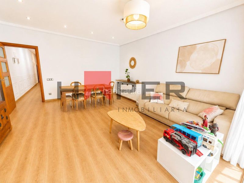 Foto 51634f44-9299-4908-8a69-dafca6e4c685. Casa a Centre Prat de Llobregat (El)