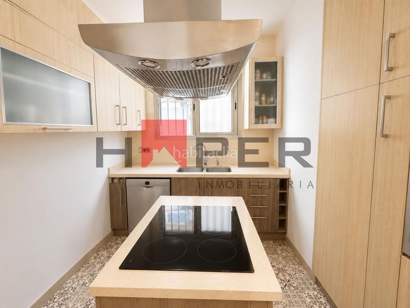 Foto de3c1cd2-3c18-4c31-8740-d52e3ef15a86. Casa a Centre Prat de Llobregat (El)