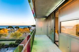 Penthouse in Carrer llobregat 32. Moderno ático de 70m2, con solarium de 60m2,  con vistas panoram