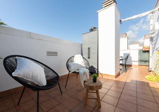 Attico  Carrer de la verge del camí. Céntirco y soleado  ático de 80m2 + solarium + 2wc +año 2009