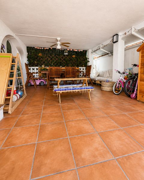 Foto 2b127242-83fa-4742-9eac-a3b79e434f9e. Casa aparellada amb calefacció aparcament piscina a Cambrils