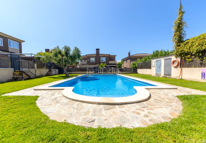 Foto 12fc6b4b-e39f-4188-b3f7-049ae05adc71. Casa aparellada amb xemeneia calefacció aparcament piscina a Cambrils