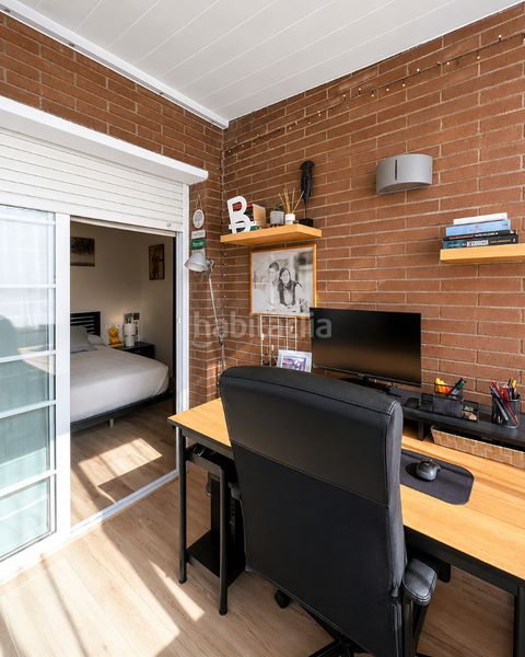 Foto 6d724517-57c4-482a-9109-037d9fa096b3. Casa aparellada amb xemeneia calefacció aparcament piscina a Cambrils