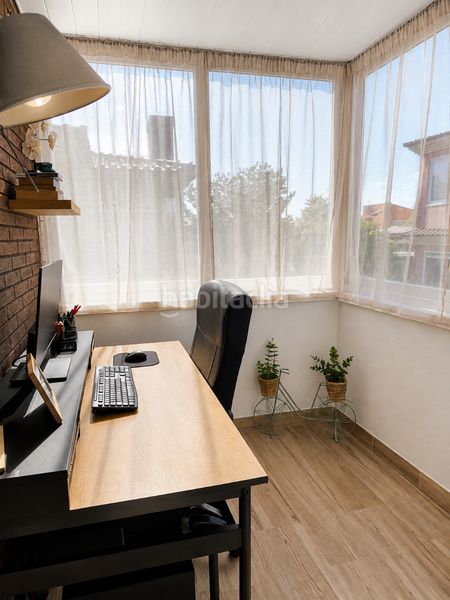 Foto b8f1382d-ad0d-418b-bb19-5d035081c947. Casa aparellada amb xemeneia calefacció aparcament piscina a Cambrils