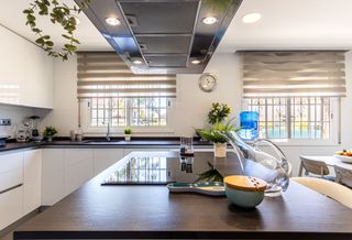 Casa bifamiliare in Els Ametllers. Chalet pareado de 220 m² con jardín y piscina en vilafortuny