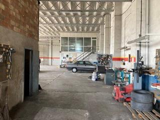 Terreny residencial a Caldes de Malavella. Taller mecánico en venta en caldes de malavella  solar urbano 10
