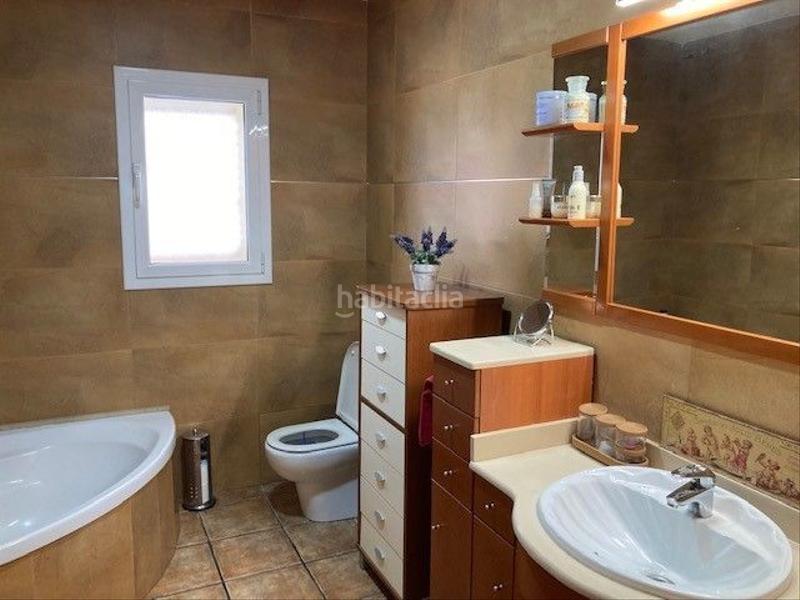 Foto c83c358e-a739-41a4-8326-37511c509ad6. Casa bonito chalet . en Caldes de Malavella