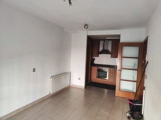 Piso en Llagostera. Piso en venta de 2 habitaciones en el centro de llagostera