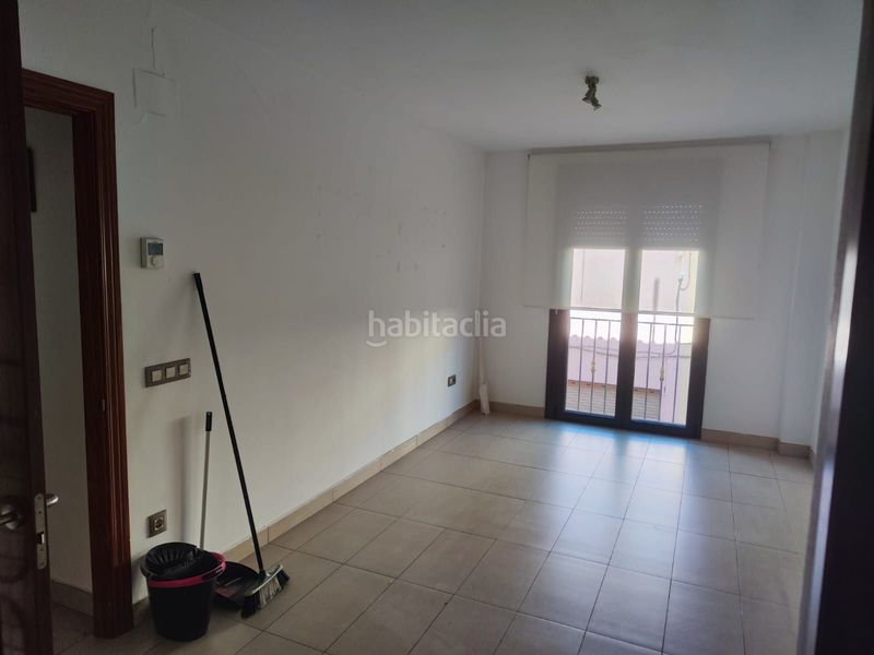 Foto 7da5f4fe-fa8d-4414-8810-5cfb84397a41. Pis a Llagostera