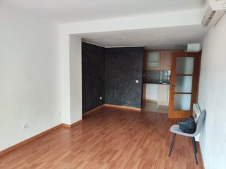 Appartement à Llagostera. Piso de 2 habitaciones en zona residencial de llagostera