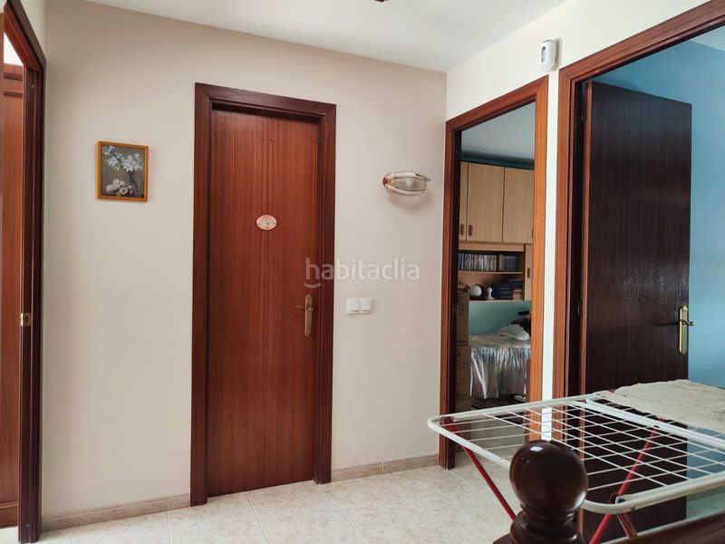 Foto 4a9c9b2e-31a2-494b-8017-781adafec542. Casa adossada a Llagostera