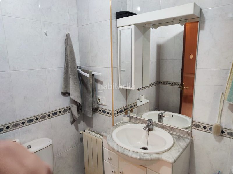 Foto a845e27a-df08-406b-8fb5-c0aa39f5baab. Casa adossada a Llagostera