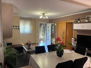Maison à Llagostera. Chalet en venta en llagostera urb. els escuts