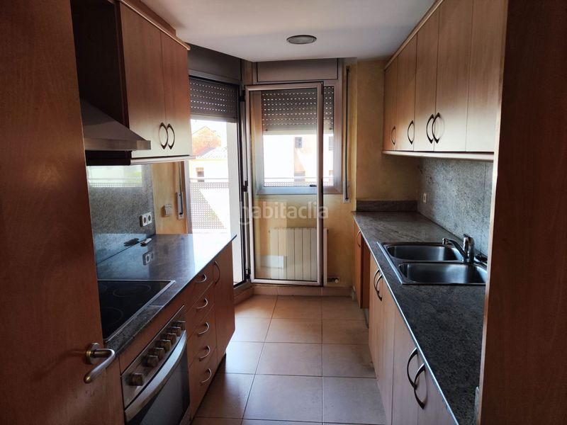 Foto 9e24f192-d4e6-43ba-bd37-1a5b996c877c. Piso  a la venta a en Llagostera