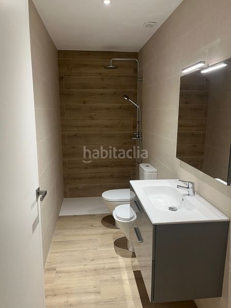 Foto a08caa1f-fbd6-4108-979d-2fa69f3296f4. Casa adossada a Llagostera