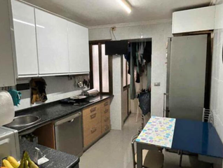Pis a Erandio. Fincas laucirica te presenta este amplio piso de 93 metros cuadr