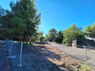 Terreny residencial a Carrer del cirerer 536. Venta de  parcela en oropesa del mar