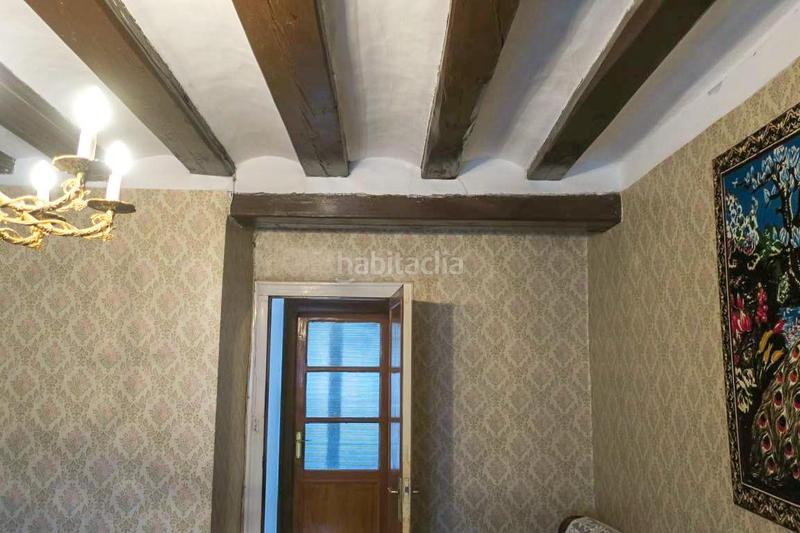 Foto fa8429c2-7ced-43a9-979c-425b99e70c60. Casa amb calefacció a Aibar