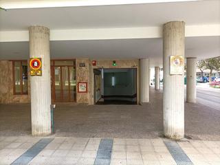 Miete Autoparkplatz in Calle pintor asarta 5-7. Plaza de garaje en alquiler en iturrama
