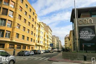 Pis  Calle navarro villoslada. Inmueble en venta en excelente ubicación.