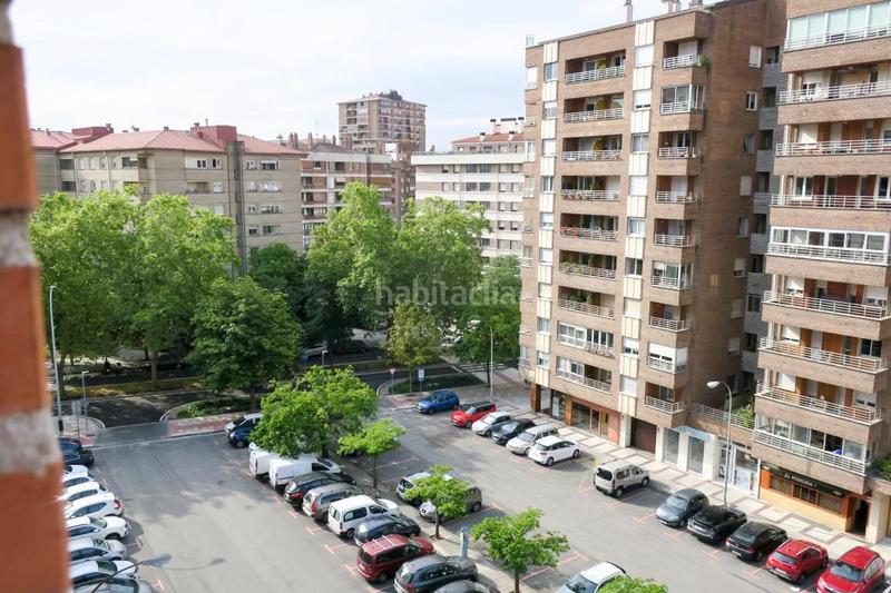 Foto 589d6dc1-e868-407c-af08-06270a7549f1. Piso  todo exterior en excelente ubicación. en Pamplona / Iruña