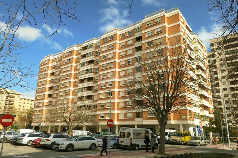 Foto bed863e0-8c91-4761-8a6b-be9b3205e383. Piso  todo exterior en excelente ubicación. en Pamplona / Iruña