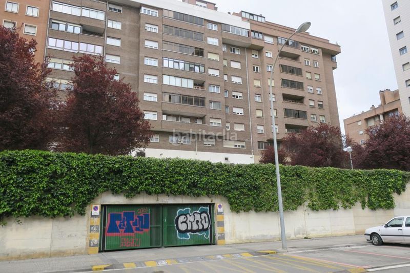 Foto a9b8a378-2573-4e16-ae27-59a7b1a1a1fa. Pis amb aparcament a Azpilañaga Pamplona / Iruña