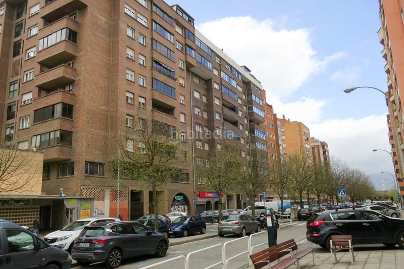 Foto 0b7060c7-3d24-40da-97ff-ccdff56a8e76. Pis amb aparcament a Azpilañaga Pamplona / Iruña